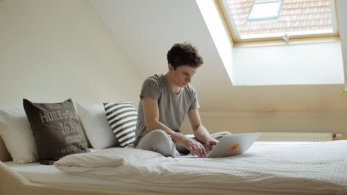 Bild zur Ausgabe: Wann liegt eine doppelte Haushaltsführung vor?